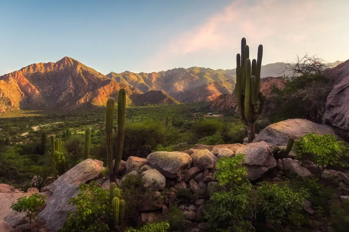 Combo 7: Cafayate, Cachi y Humahuaca